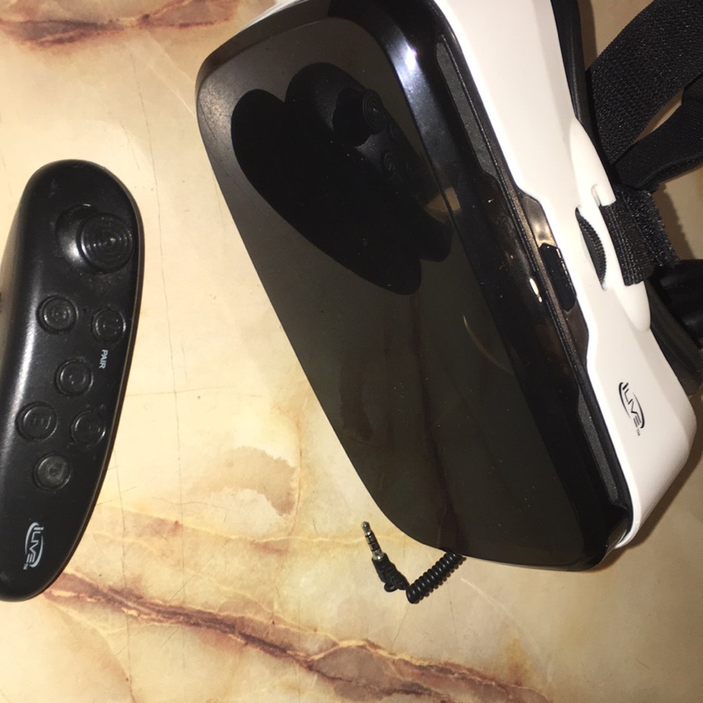 Virtual reality headset - Picture 4 of 4